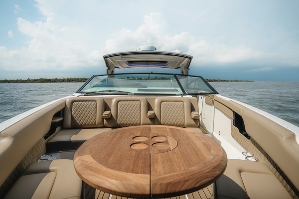2021 Sea Ray 40