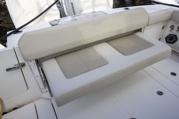 2023 Boston Whaler 36