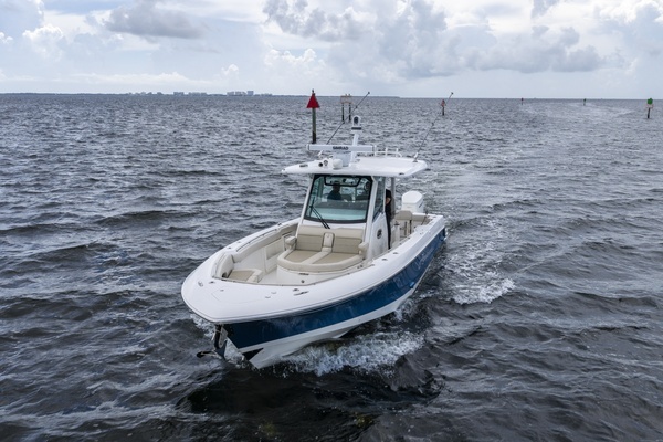 2023 Boston Whaler 36
