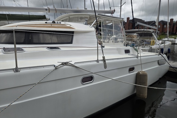 42ft Fountaine Pajot Yacht For Sale