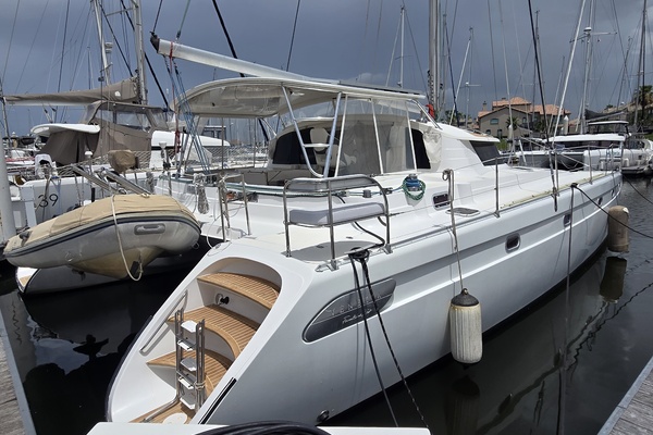 42ft Fountaine Pajot Yacht For Sale