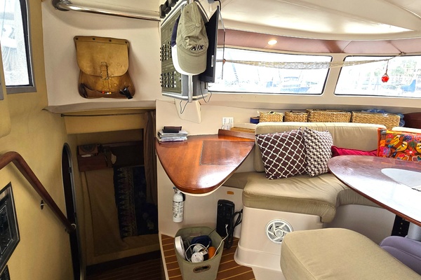 42ft Fountaine Pajot Yacht For Sale