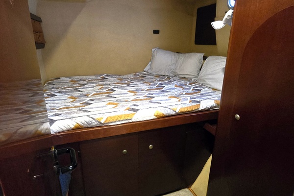 42ft Fountaine Pajot Yacht For Sale