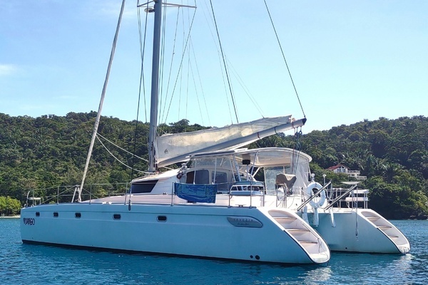Photo of the 1996 Fountaine Pajot Venezia 42