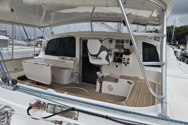 42ft Fountaine Pajot Yacht For Sale