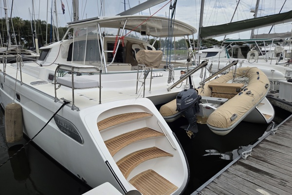 42ft Fountaine Pajot Yacht For Sale