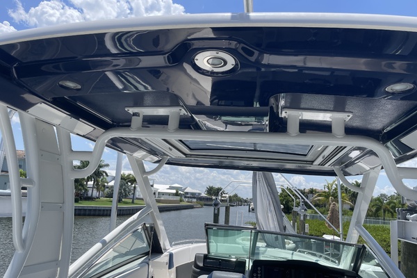 28ft Chaparral Yacht For Sale