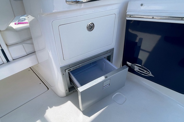 28ft Chaparral Yacht For Sale
