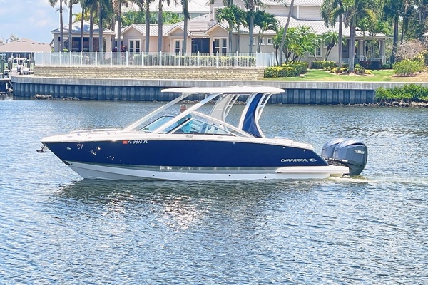 28ft Chaparral Yacht For Sale