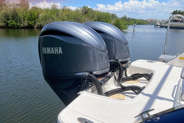 28ft Chaparral Yacht For Sale