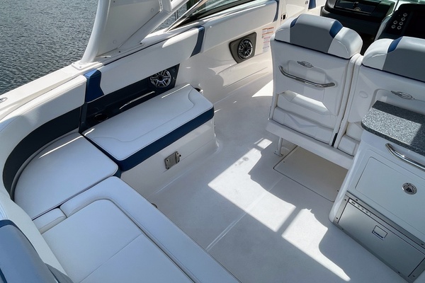 28ft Chaparral Yacht For Sale