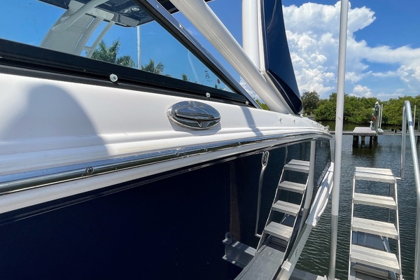 28ft Chaparral Yacht For Sale