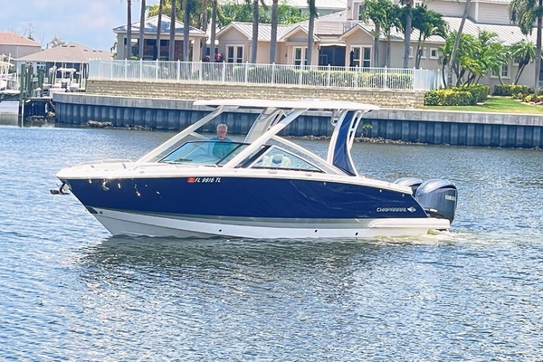 28ft Chaparral Yacht For Sale