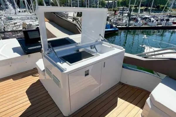 2025 Sessa 47