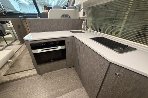 2025 Sessa 47