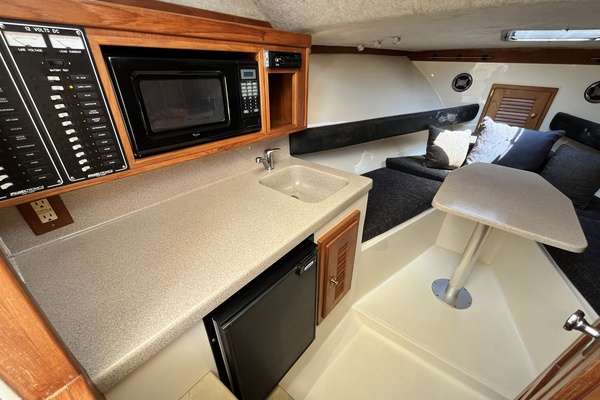 29ft Albemarle Yacht For Sale