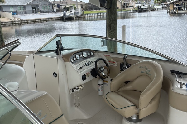 24ft Sea Ray Yacht For Sale