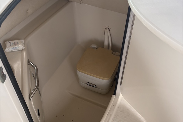 24ft Sea Ray Yacht For Sale