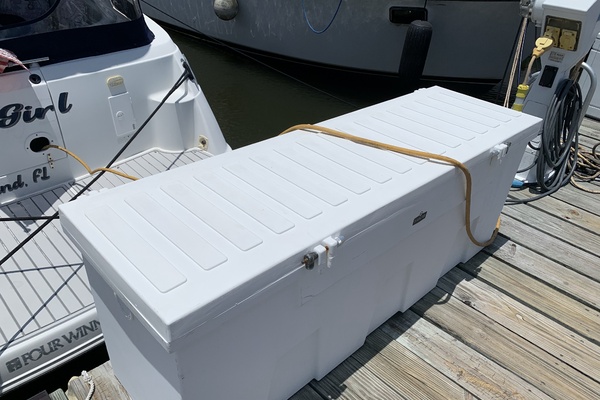 GEORGIE GIRL 32ft Four Winns Yacht For Sale