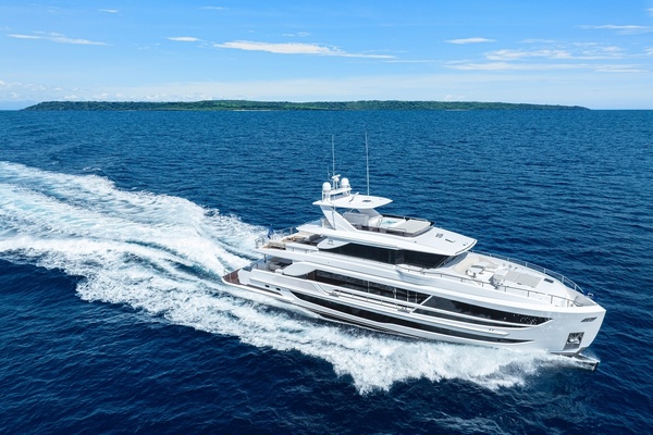 THE ROCK 100ft Horizon Yacht For Sale