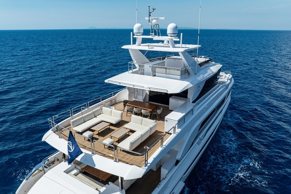 THE ROCK 100ft Horizon Yacht For Sale