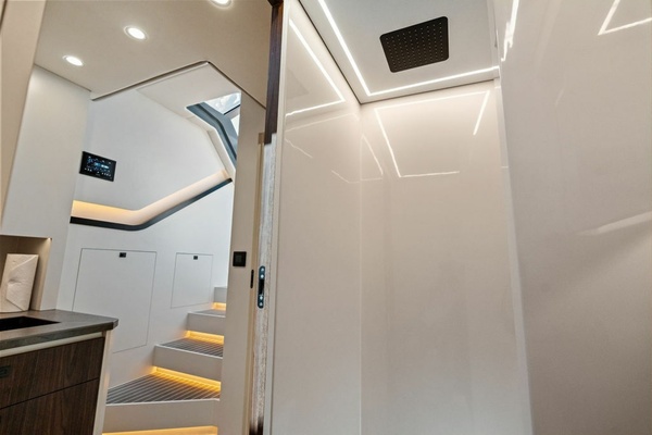 HIGH ENERGY 57ft Vanquish Yachts Yacht For Sale