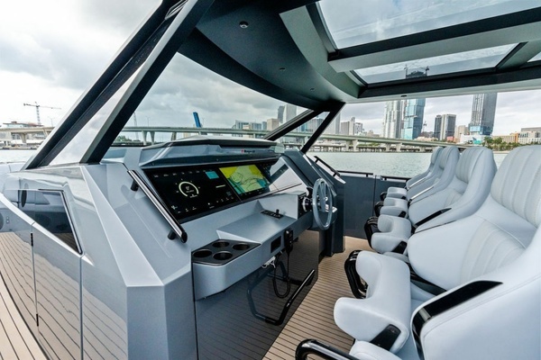 2024 Vanquish Yachts 57