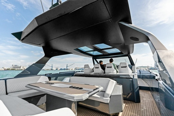 2024 Vanquish Yachts 57