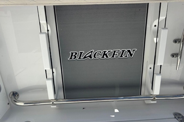 2021 Blackfin 27