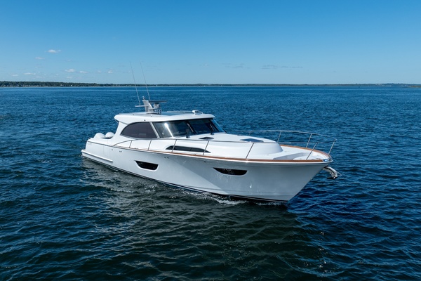 Matterhorn White 50ft ECLIPSE Yacht For Sale