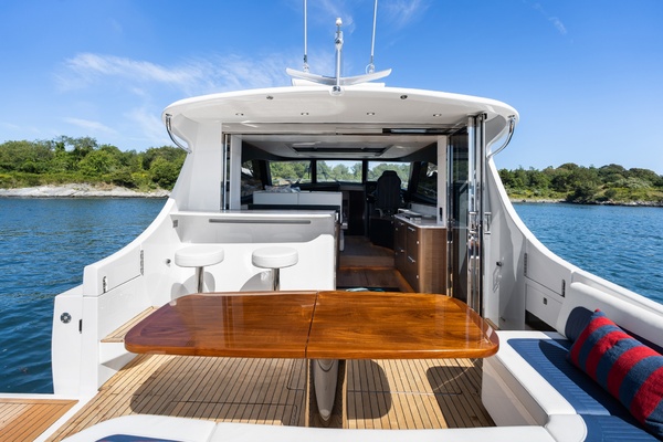 Matterhorn White 50ft ECLIPSE Yacht For Sale