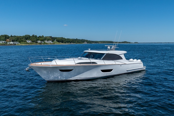 Matterhorn White 50ft ECLIPSE Yacht For Sale
