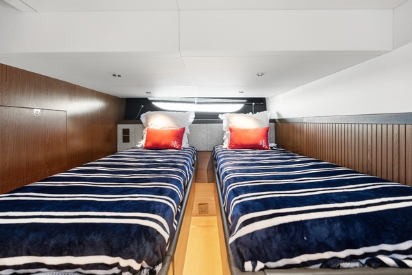 Matterhorn White 50ft ECLIPSE Yacht For Sale