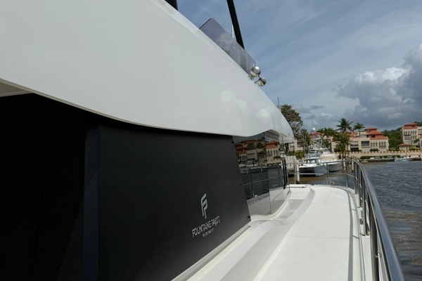 FREEDOM 44ft Fountaine Pajot Yacht For Sale