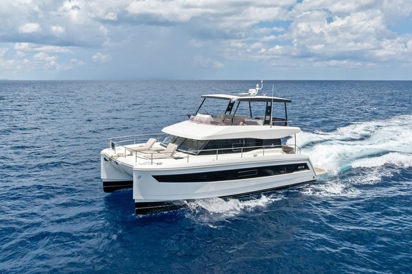 2024 Fountaine Pajot 44