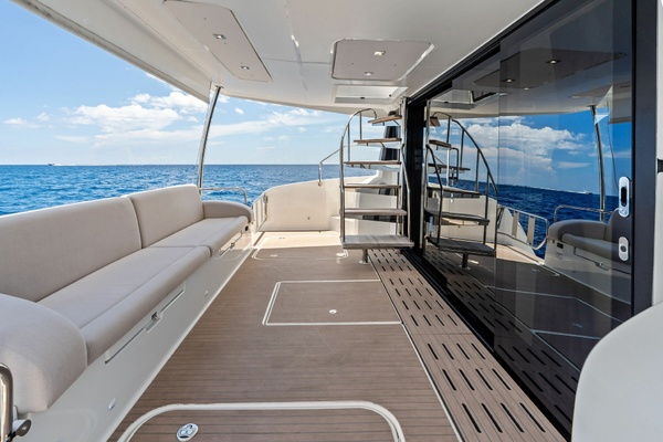 FREEDOM 44ft Fountaine Pajot Yacht For Sale