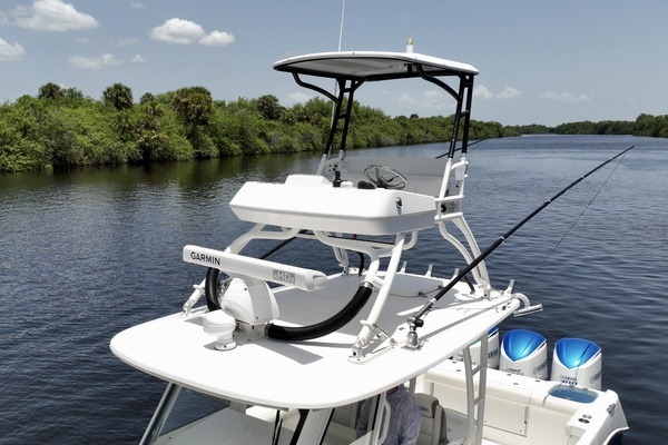 2017 Everglades 35