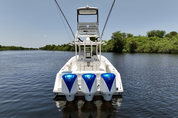 2017 Everglades 35
