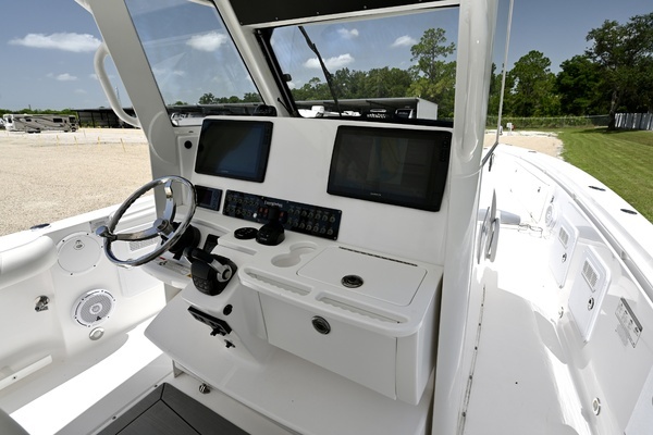 2017 Everglades 35
