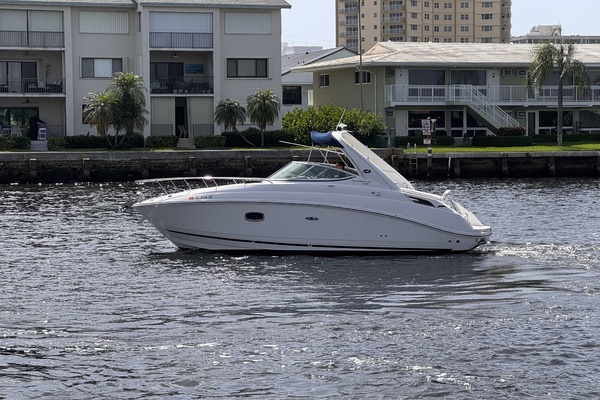 27ft Sea Ray Yacht For Sale