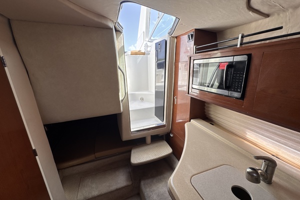 27ft Sea Ray Yacht For Sale