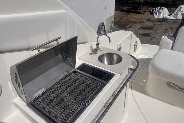 27ft Sea Ray Yacht For Sale