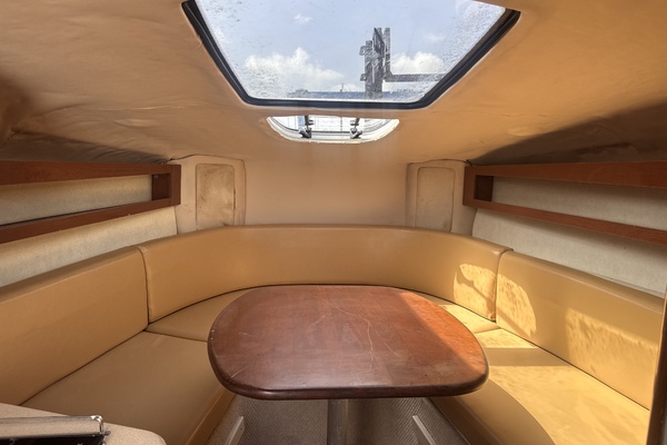 27ft Sea Ray Yacht For Sale