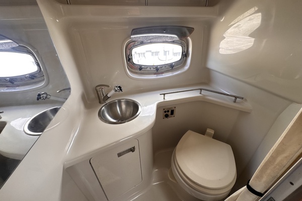 27ft Sea Ray Yacht For Sale