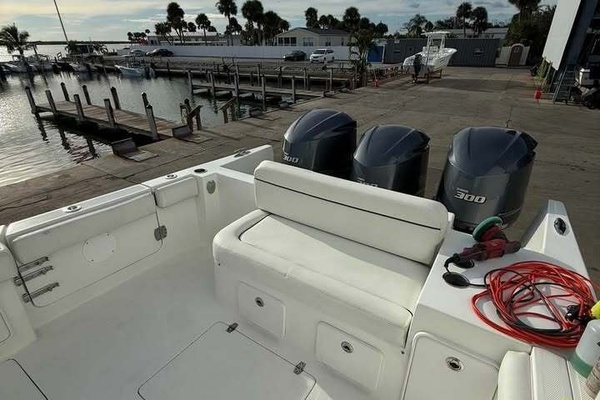34ft Buddy Davis Yacht For Sale
