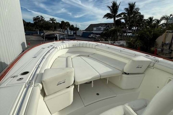 34ft Buddy Davis Yacht For Sale
