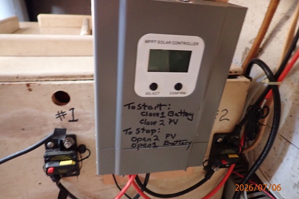 36' Monk solar panels controller