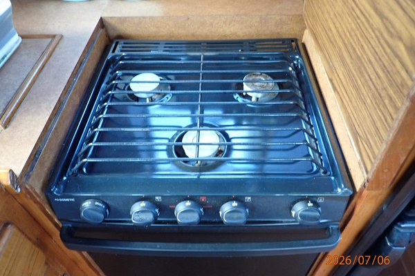 36' Monk galley cooktop-oven