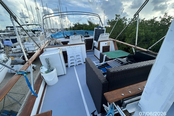 36' Monk flybride forward2
