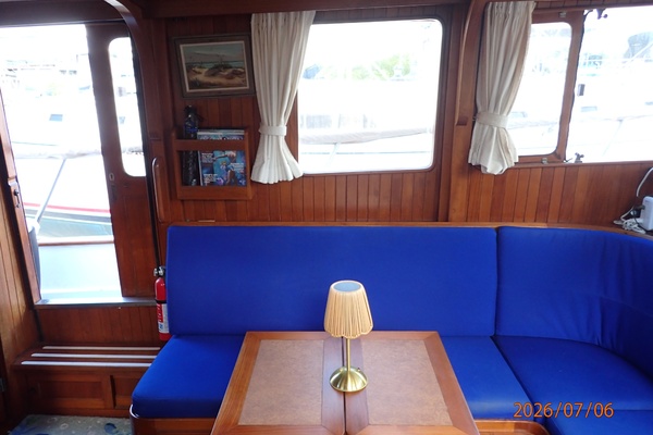 36' Monk salon port
